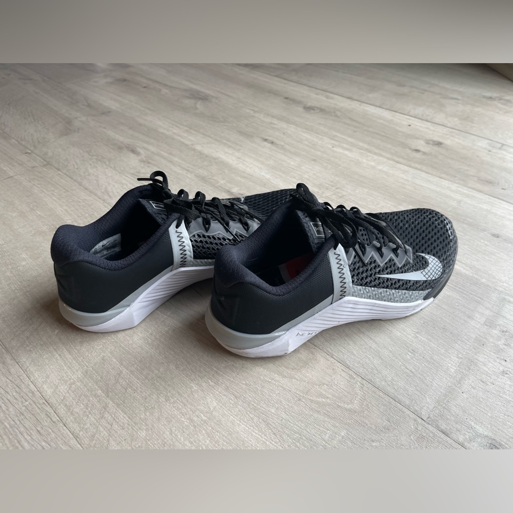Nike Metcon 6 Men’s crossfit cross training shoes. Men’s size 10 US